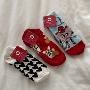 Brand new 3 pack of cute socks ♥️